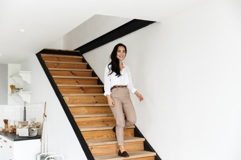 Confident smiling young asian business woman